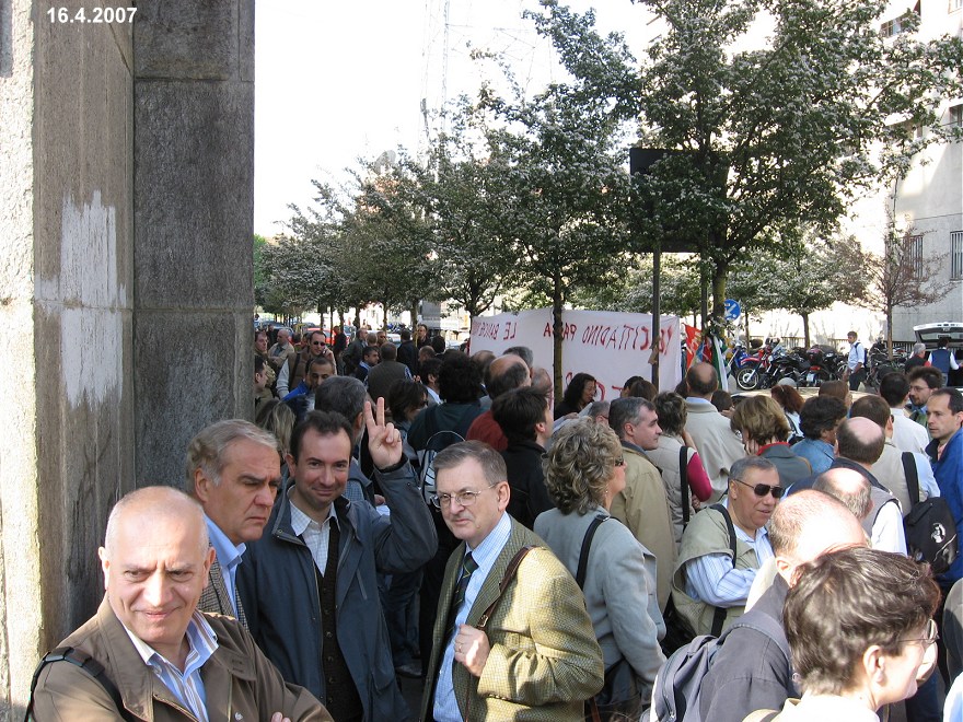 Manifestazione davanti alla  RAI